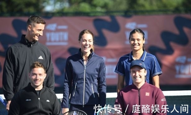 莱万：很多人在谈论我的年纪，但我还像21、22岁一样工作.