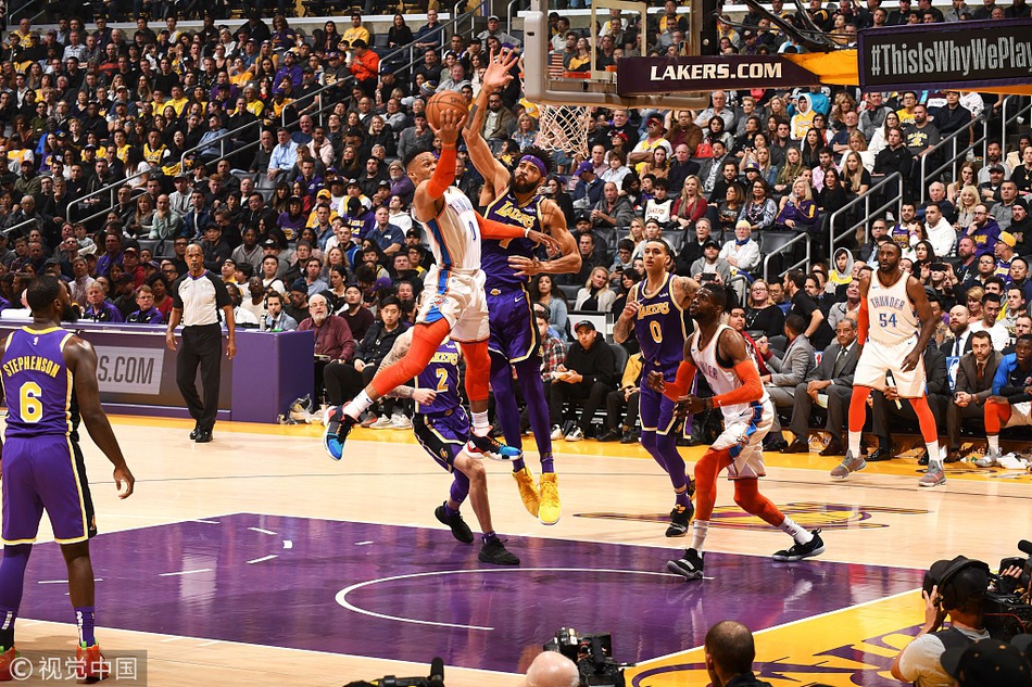 据德甲官方 据德甲官方